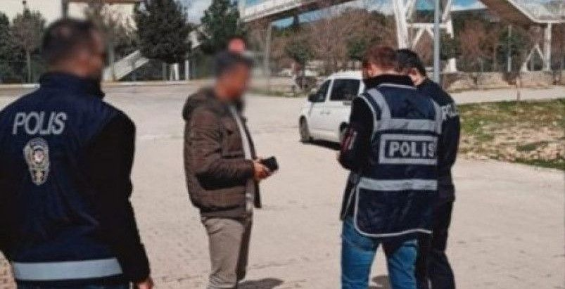 Mardin’de polis ekipleri tarafından okul çevreleri ve servis araçları denetlendi